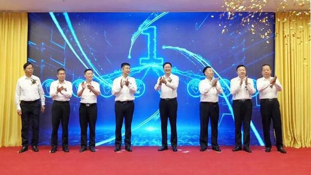 山东省首家管道天然气等大宗商品交易平台日前在德州在挂牌成立